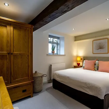 3 Clementhorpe Maltings *