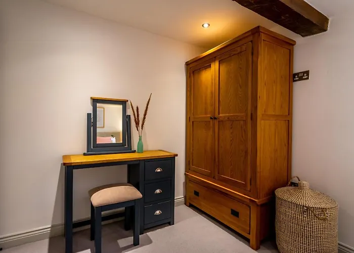 3 Clementhorpe Maltings *