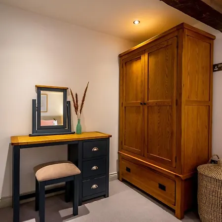 3 Clementhorpe Maltings *